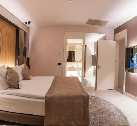 Bayir Diamond & Convention Center 5*